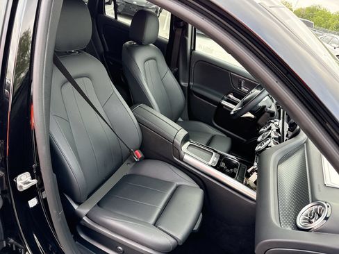 Used 2025 Mercedes-Benz GLA 250 image 24