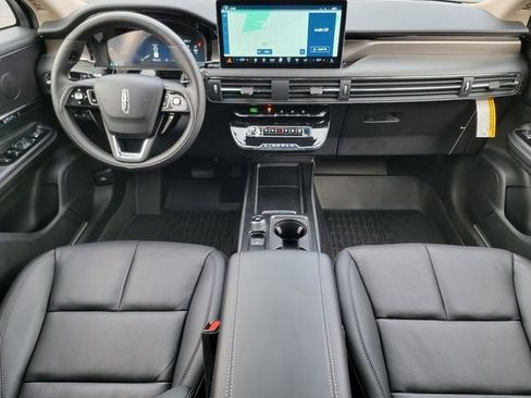 New 2026 Lincoln Corsair Reserve w/ Jet Appearance Package AWD/4WD image 25
