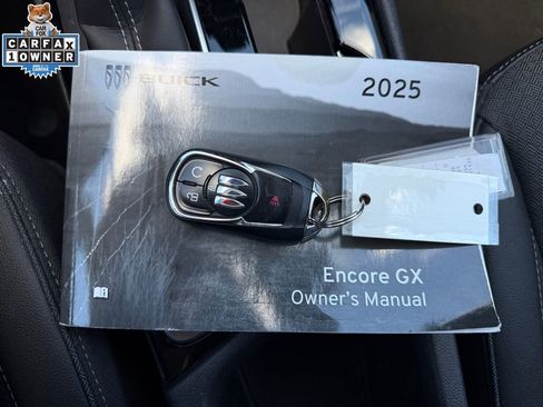Used 2025 Buick Encore GX Preferred AWD/4WD image 31