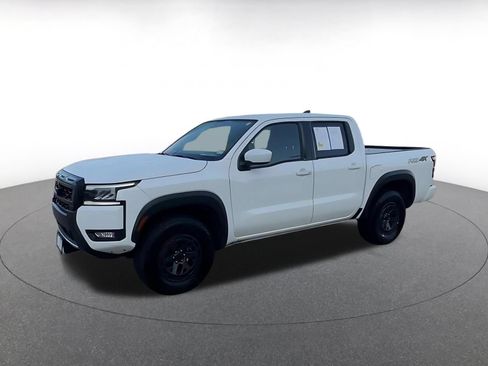 Used 2026 Nissan Frontier PRO-4X AWD/4WD image 8