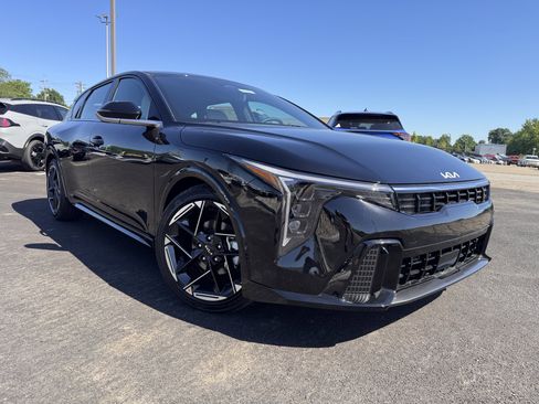 New 2026 Kia K4 EX FWD image 3