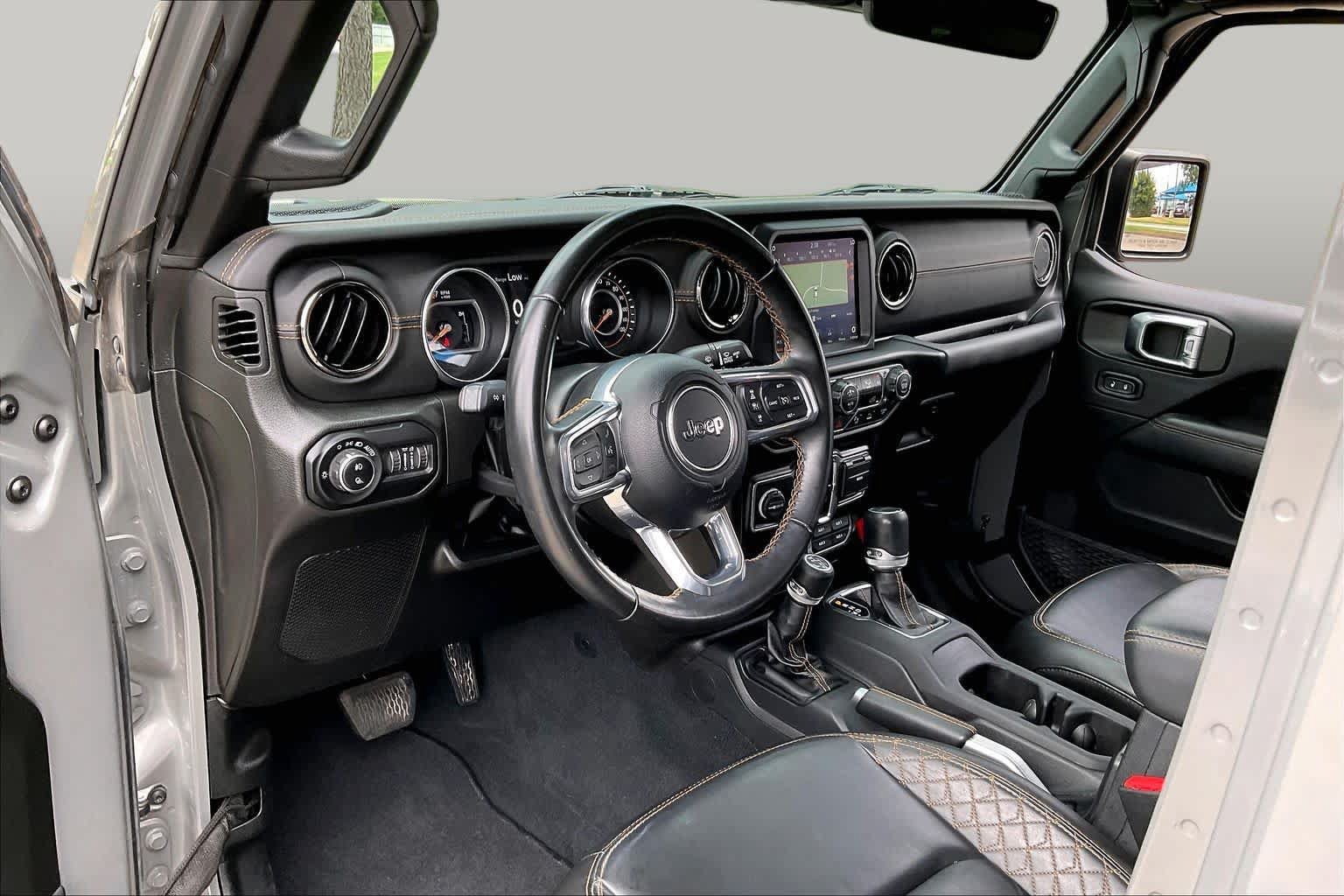 Used 2022 Jeep Gladiator Overland AWD/4WD image 17