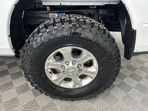 Used 2024 RAM 2500 Big Horn w/ Off Road Package AWD/4WD image 20