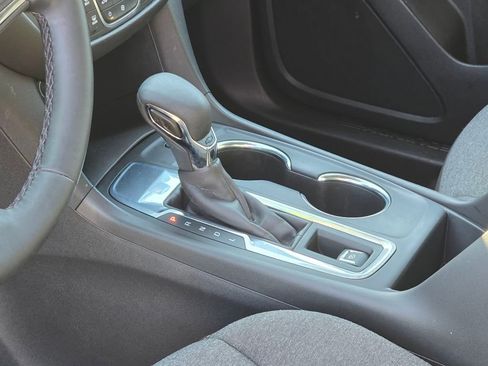 Used 2024 Chevrolet Equinox LT image 24