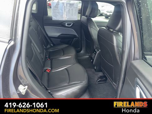 Used 2024 Jeep Compass Latitude image 29