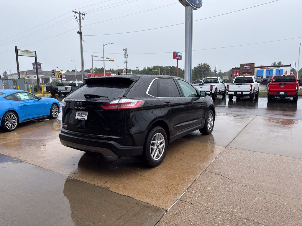 Used 2024 Ford Edge SEL w/ Convenience Package AWD/4WD image 7