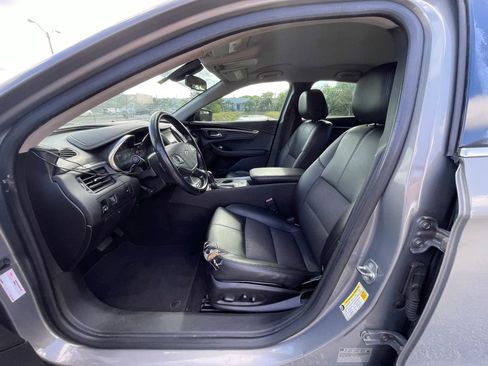 Used 2017 Chevrolet Impala LT FWD image 23
