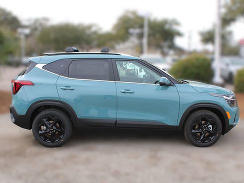 New 2026 Kia Seltos EX FWD image 5