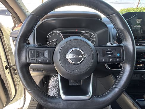 Used 2023 Nissan Rogue SL w/ SL Premium Package FWD image 24