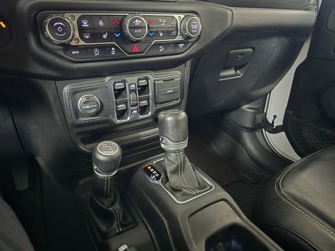 Used 2021 Jeep Wrangler Unlimited Sahara image 22