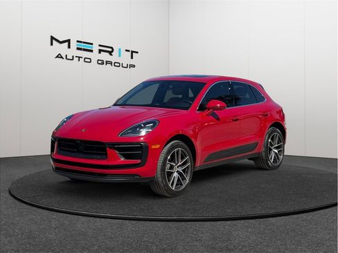 Used 2023 Porsche Macan S AWD/4WD image 4