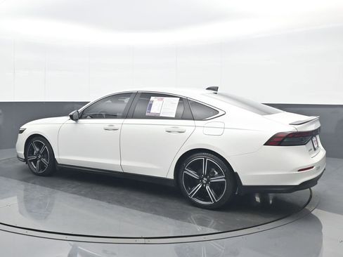 Used 2023 Honda Accord Sport image 4