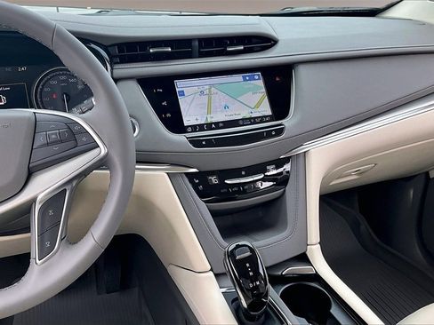 New 2026 Cadillac XT5 Premium Luxury w/ Driver Assist Package image 7