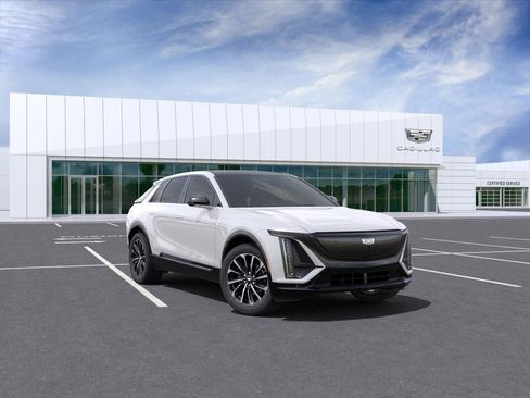 New 2025 Cadillac Lyriq Sport RWD image 1