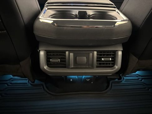 Used 2023 Ford F150 Lariat w/ Trailer Tow Package image 21