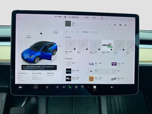 Used 2022 Tesla Model Y Long Range AWD/4WD image 11