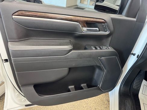 Used 2023 GMC Sierra 1500 Elevation w/ X31 Off-Road Package image 17