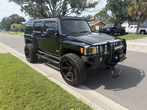 Used 2007 HUMMER H3 AWD/4WD image 2