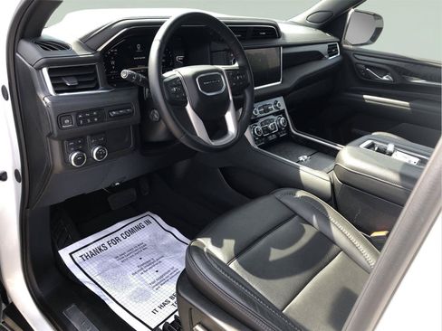 Used 2024 GMC Yukon XL Denali AWD/4WD image 49