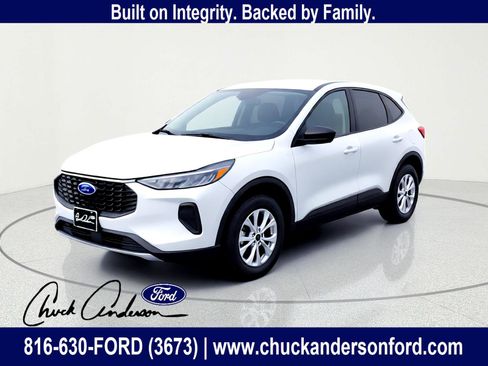 New 2026 Ford Escape Active w/ Cold Weather Package AWD/4WD image 2