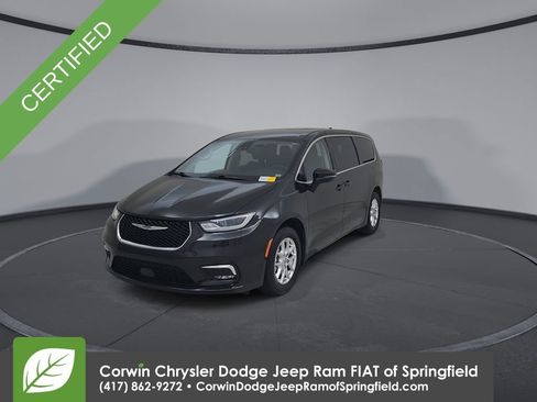 Certified 2023 Chrysler Pacifica Touring-L FWD image 6