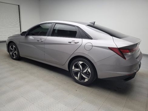 Used 2023 Hyundai Elantra SEL w/ Convenience Package FWD image 3