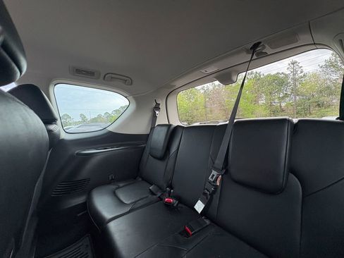 Used 2022 Nissan Armada Platinum w/ Captain's Chairs Package image 5