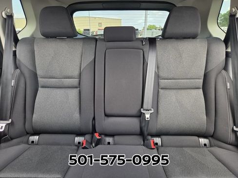 Used 2025 Nissan Rogue SV FWD image 11