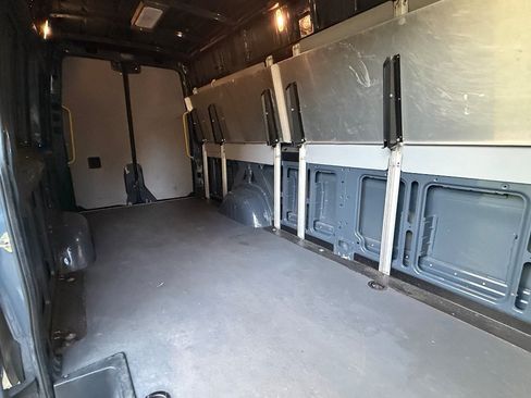 Used 2019 Mercedes-Benz Sprinter 170 image 17