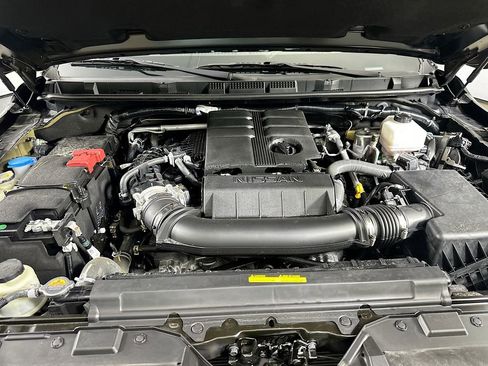 Used 2024 Nissan Frontier SL w/ Technology Package image 9