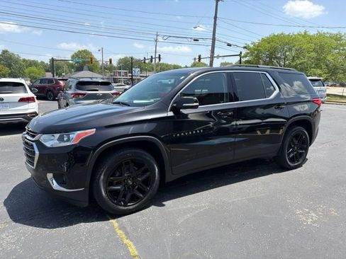 Used 2020 Chevrolet Traverse LT FWD image 3