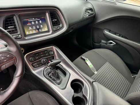 Used 2018 Dodge Challenger R/T w/ Quick Order Package 28P T/A image 31