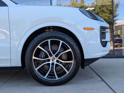 New 2026 Porsche Cayenne Coupe image 11