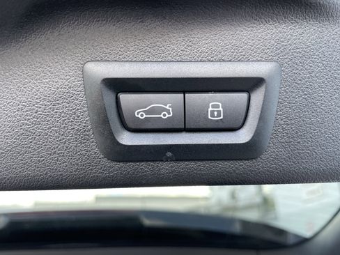 Used 2024 BMW X5 xDrive40i w/ Executive Package image 38