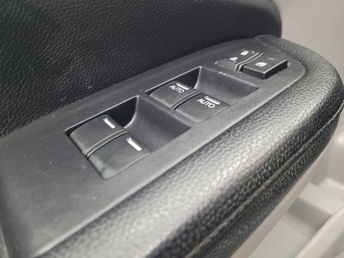 Used 2019 Honda Pilot LX image 27