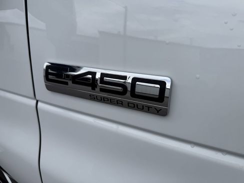 Used 2023 Ford E-450 and Econoline 450 Super Duty w/ Motorhome Prep Package image 13