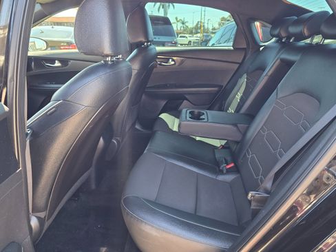 Used 2021 Kia Forte GT-Line image 16