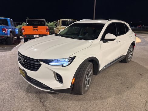 Used 2023 Buick Envision Essence image 6