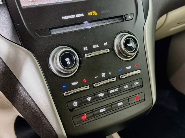 Used 2019 Lincoln MKC Premiere AWD/4WD image 17
