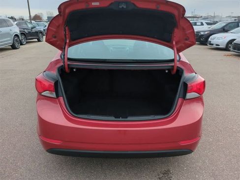 Used 2015 Hyundai Elantra SE w/ Option Group 03 image 26