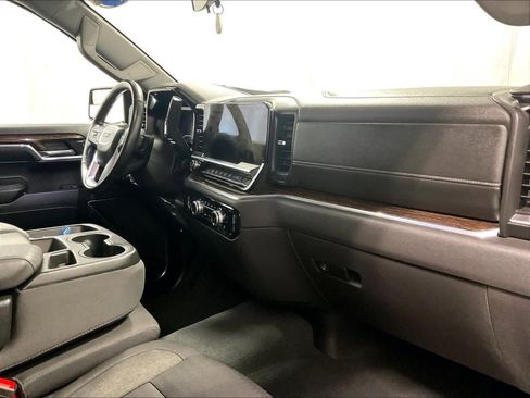 Used 2024 GMC Sierra 1500 Elevation image 14