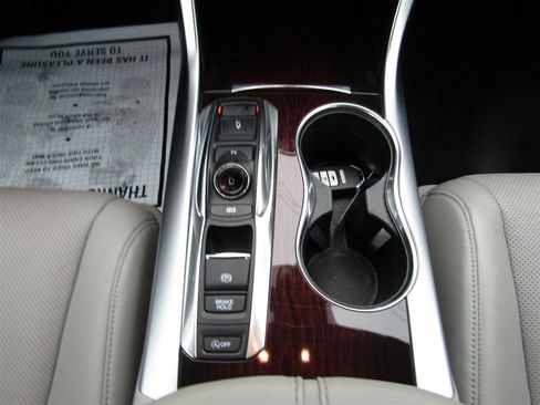 Used 2016 Acura TLX V6 SH-AWD w/ Technology Pkg image 27