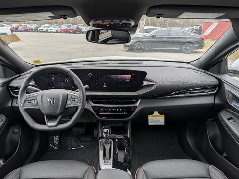 New 2026 Buick Envista Avenir image 21