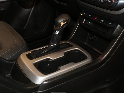 Used 2022 Chevrolet Colorado LT w/ Fleet Safety Package image 35