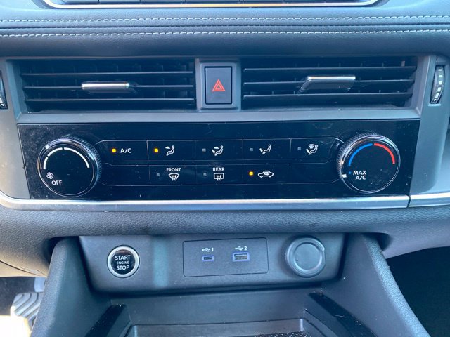 Used 2021 Nissan Rogue S FWD image 18