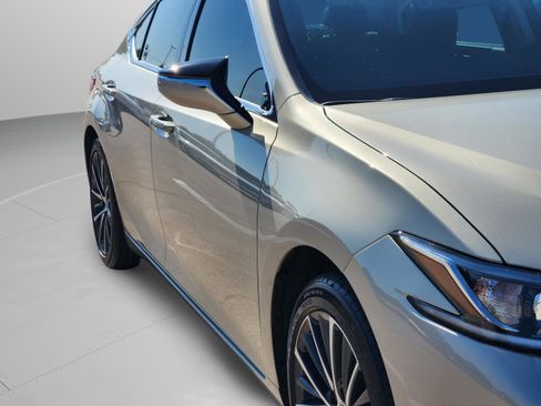 Used 2023 Lexus ES 350 w/ Premium Package FWD image 39