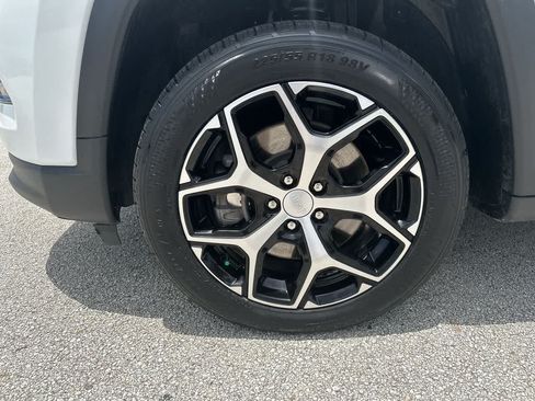Certified 2024 Jeep Compass Limited AWD/4WD image 18
