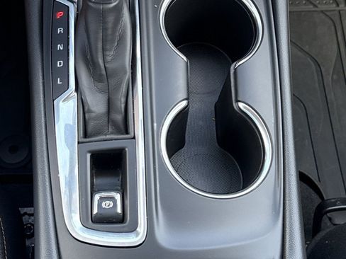 Used 2024 Chevrolet Equinox LT w/ LPO, Floor Liner Package FWD image 27