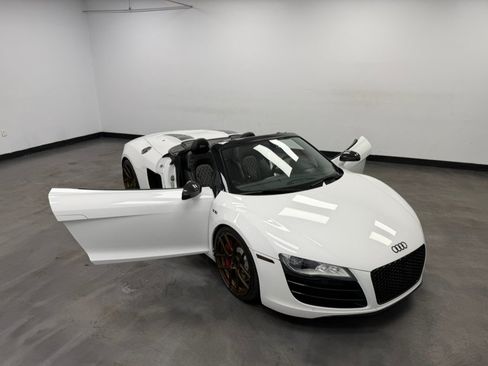 Used 2011 Audi R8 V10 AWD/4WD image 38