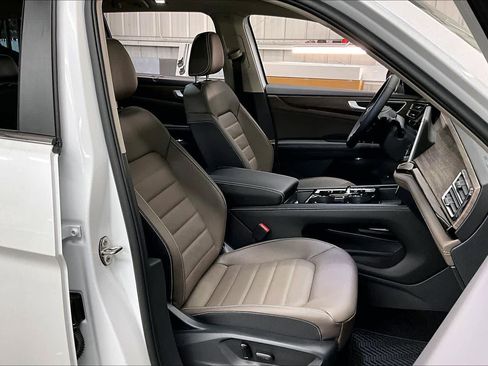 New 2026 Volkswagen Atlas SEL image 31